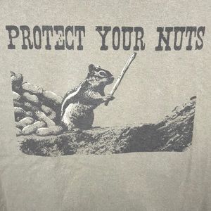 Men’s squirrel t shirt L